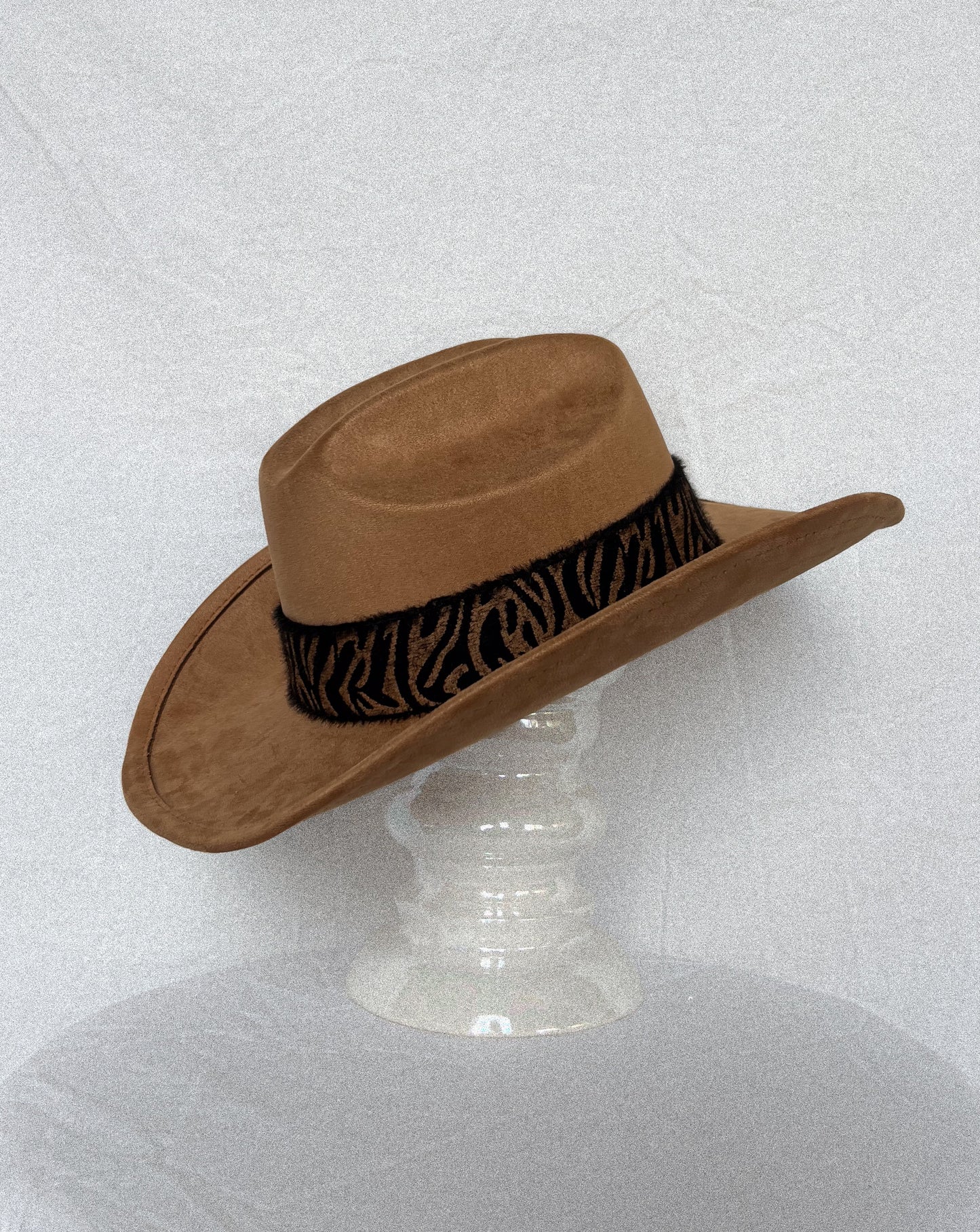 Brown Cowboy Hat w. Wide Tiger Band