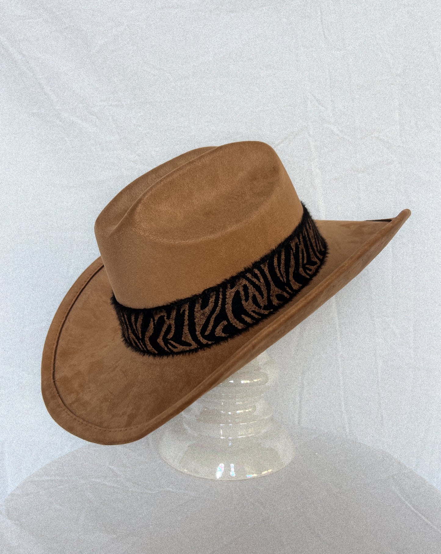 Brown Cowboy Hat w. Wide Tiger Band