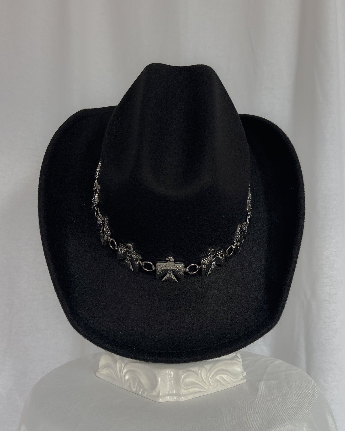 Eagle Chain – Black Cowboy Hat with Silver Eagle Band