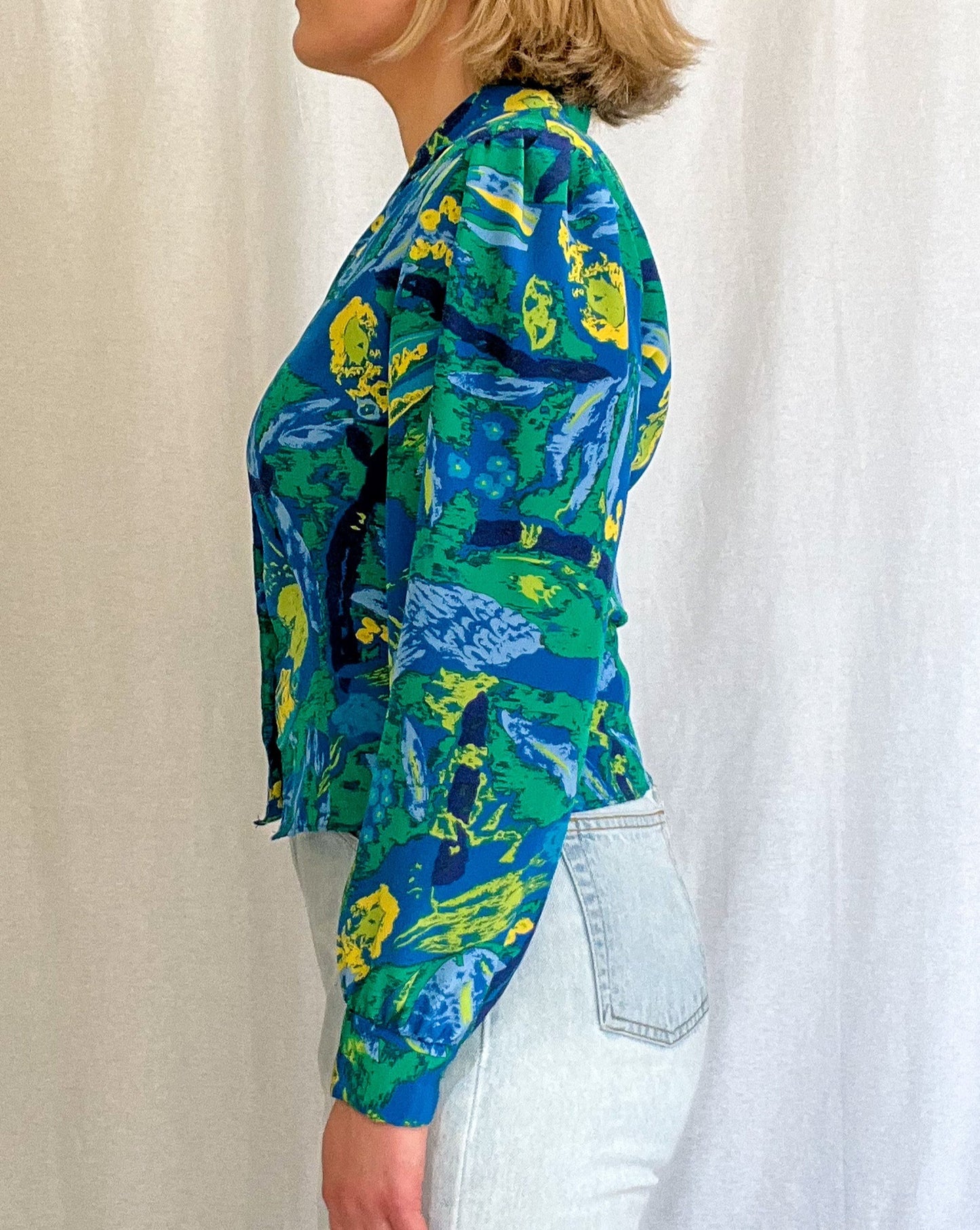 Vintage Fitted Waist Button Up Blouse