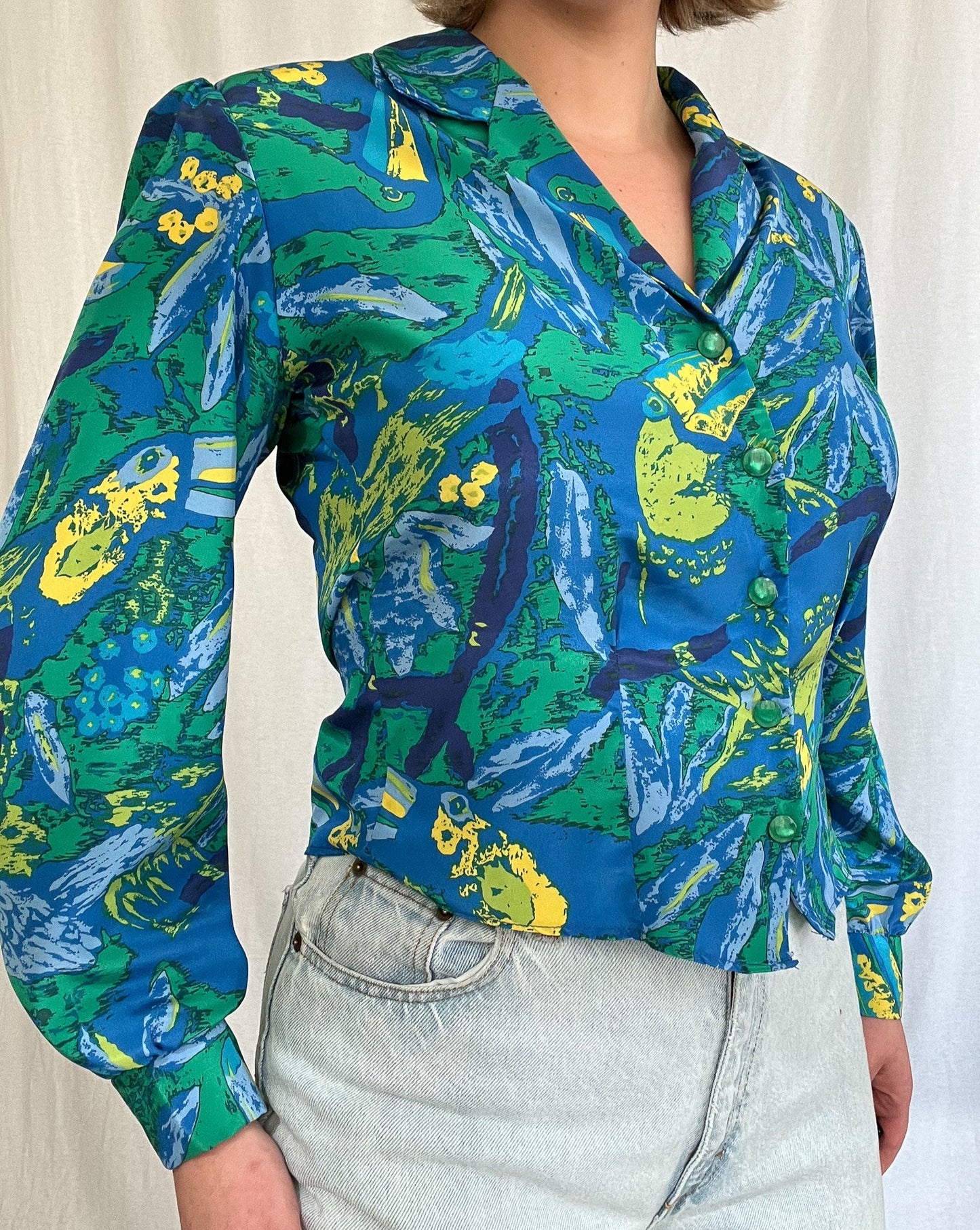 Vintage Fitted Waist Button Up Blouse