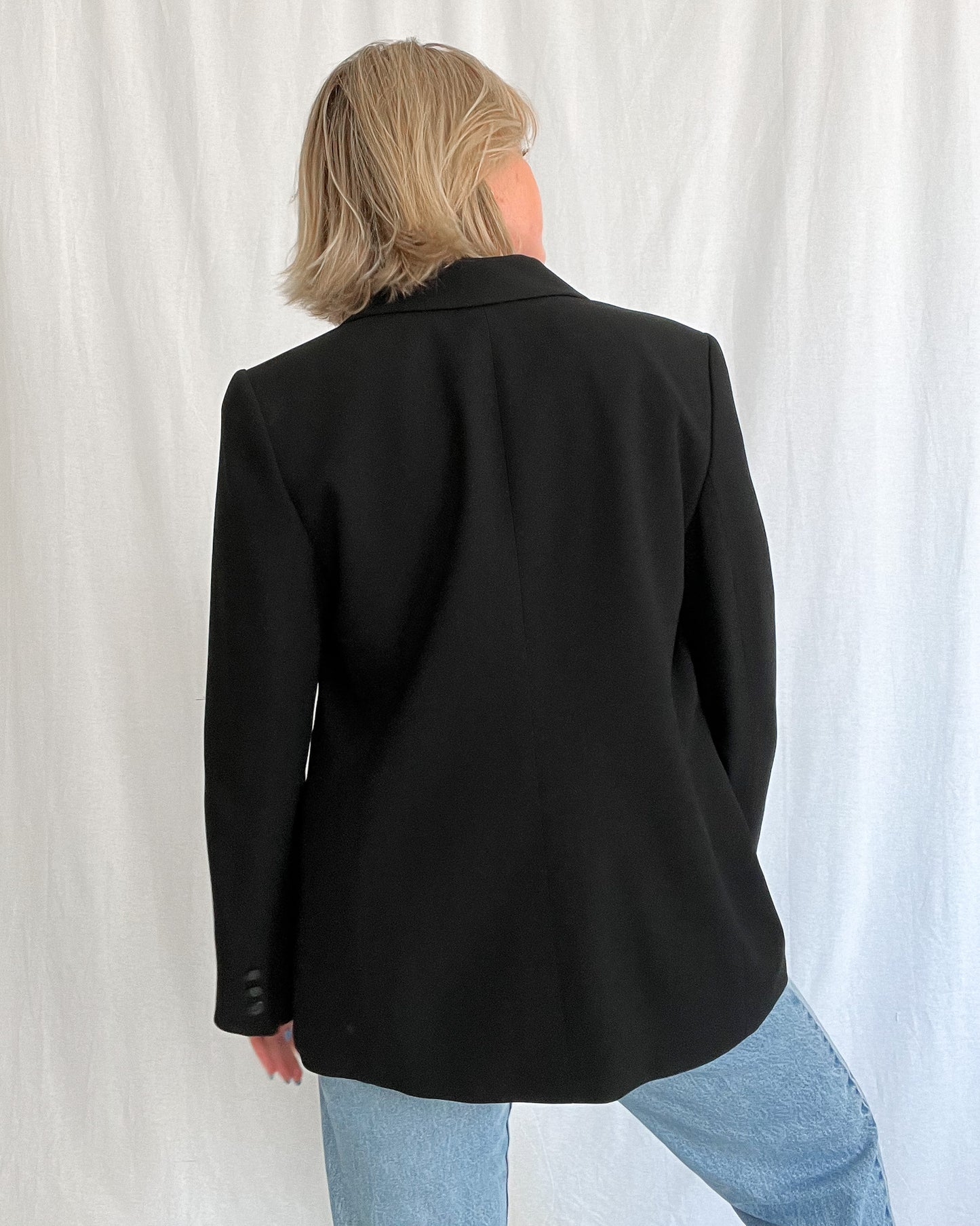Oversized Black Vintage Blazer